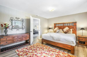 Stunning 4 BR Home Mountain Views Tranquil Setting Breckenridge